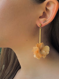 Flores Doradas